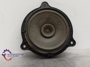 Gebruikte Luidspreker Nissan Qashqai (J10) 2.0 16V Prijs op aanvraag aangeboden door Alexander Autodemontage