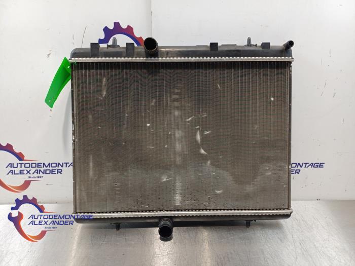 Gebruikte Radiateur Peugeot 308 (4A/C) 1.6 HDiF 16V Prijs € 30,00 Inclusief btw aangeboden door Alexander Autodemontage