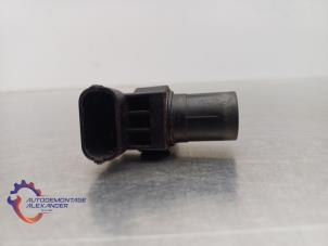 Gebruikte Nokkenas Sensor Mercedes ML II (164/4JG) 3.0 ML-320 CDI 4-Matic V6 24V Prijs € 20,66 Margeregeling aangeboden door Alexander Autodemontage