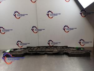 Gebruikte Bodem beschermplaat Renault Clio IV (5R) 0.9 Energy TCE 90 12V Prijs € 70,00 Inclusief btw aangeboden door Alexander Autodemontage