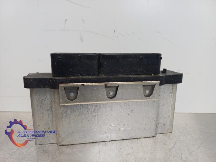 Computer Motormanagement van een Volkswagen Golf VI (5K1) 1.6 TDI 16V 2011