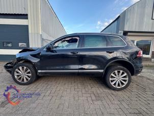 Gebruikte Ruit Extra 4Deurs links-voor Volkswagen Touareg (7PA/PH) 3.0 V6 24V TSI Hybrid Prijs € 174,99 Inclusief btw aangeboden door Alexander Autodemontage
