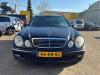 Mercedes-Benz E Combi (S211) 2.6 E-240 V6 18V Grille