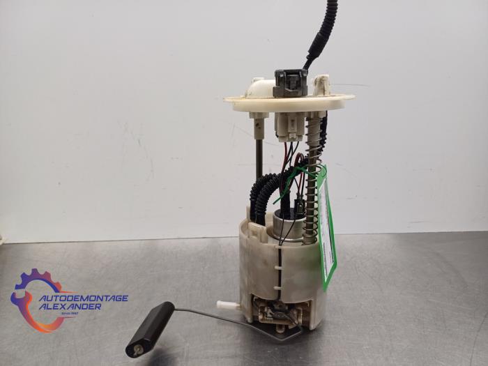 Gebruikte Tank element Pomp Mitsubishi Outlander (GF/GG) 2.2 DI-D 16V Clear Tec 4x4 Prijs € 49,99 Inclusief btw aangeboden door Alexander Autodemontage