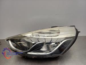 Gebruikte Linker Koplamp Renault Clio IV (5R) 0.9 Energy TCE 90 12V Prijs € 150,00 Inclusief btw aangeboden door Alexander Autodemontage