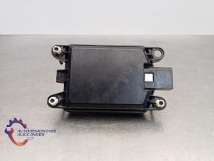 Gebruikte Radar sensor Peugeot 308 SW (L4/L9/LC/LJ/LR) 1.2 12V e-THP PureTech 110 Prijs € 309,92 Margeregeling aangeboden door Alexander Autodemontage
