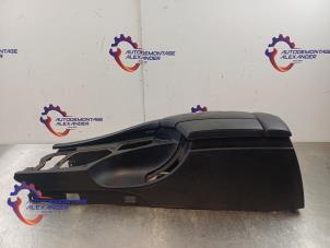 Gebruikte Middenconsoles BMW 5 serie (E60) 525i 24V Prijs € 75,00 Inclusief btw aangeboden door Alexander Autodemontage