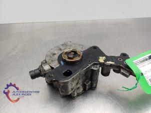 Gebruikte Videpomp (Diesel) Volkswagen Passat Variant (3C5) 1.6 TDI 16V Bluemotion Prijs € 49,99 Inclusief btw aangeboden door Alexander Autodemontage