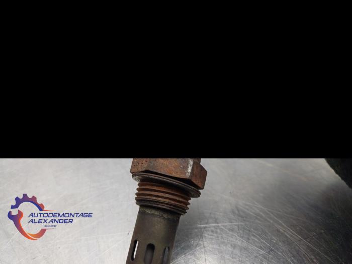 Lambda Sonde van een Volkswagen Up! (121) 1.0 12V 75 2012