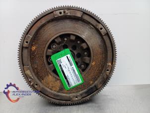 Gebruikte Vliegwiel dubbele massa Mercedes A (W176) 1.5 A-180 CDI, A-180d 16V Prijs € 300,00 Inclusief btw aangeboden door Alexander Autodemontage