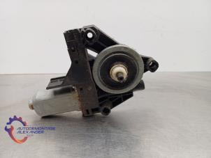 Gebruikte Raammotor Portier Volvo V60 I (FW/GW) 2.0 D2 16V Prijs € 9,99 Inclusief btw aangeboden door Alexander Autodemontage