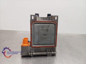 Gebruikte Batterijverwarming Peugeot 3008 II (M4/MC/MJ/MR) 1.6 16V HYbrid 225 Prijs € 159,99 Inclusief btw aangeboden door Alexander Autodemontage