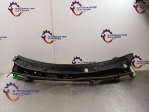 Gebruikte Paravent Toyota Yaris IV (P21/PA1/PH1) 1.5 12V Hybrid 115 Prijs € 174,99 Inclusief btw aangeboden door Alexander Autodemontage