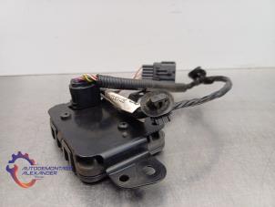 Gebruikte Radar sensor Toyota Yaris IV (P21/PA1/PH1) 1.5 12V Hybrid 115 Prijs € 300,00 Inclusief btw aangeboden door Alexander Autodemontage