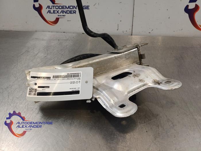 Frontdeel steun van een BMW 1 serie (F20) 116d 1.5 12V TwinPower 2018