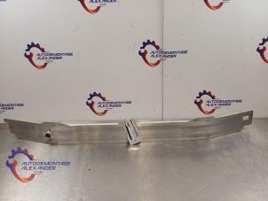 Gebruikte Bumperbalk voor BMW 1 serie (F21) 116i 1.6 16V Prijs € 121,00 Inclusief btw aangeboden door Alexander Autodemontage
