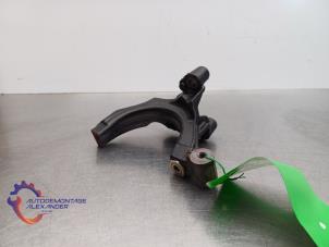 Gebruikte Uitlaatsteun Audi A3 (8V1/8VK) 2.0 TDI 16V Prijs € 16,53 Margeregeling aangeboden door Alexander Autodemontage