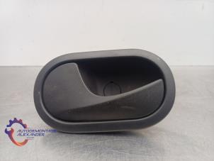 Gebruikte Handgreep Mercedes Citan (415.6) 1.5 109 CDI Prijs € 9,99 Inclusief btw aangeboden door Alexander Autodemontage