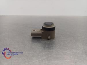 Gebruikte Sensor PDC Opel Astra K Sports Tourer 1.4 Turbo 16V Prijs € 22,51 Inclusief btw aangeboden door Alexander Autodemontage