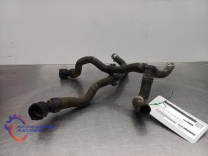 Gebruikte Radiateurslang Opel Astra K Sports Tourer 1.4 Turbo 16V Prijs € 65,00 Inclusief btw aangeboden door Alexander Autodemontage