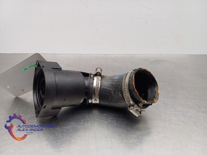 Gebruikte Intercooler Buis Volkswagen Polo V (6R) 1.4 TDI 12V 75 Prijs € 30,00 Inclusief btw aangeboden door Alexander Autodemontage