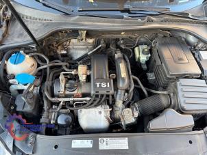 Gebruikte Nokkenashuis Volkswagen Golf VI Variant (AJ5/1KA) 1.2 TSI BlueMotion Prijs € 242,00 Inclusief btw aangeboden door Alexander Autodemontage