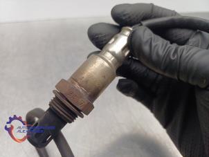 Lambda Sonde van een Fiat 500 (312) 0.9 TwinAir 85 2011
