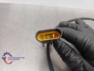 Lambda Sonde van een Fiat 500 (312) 0.9 TwinAir 85 2011