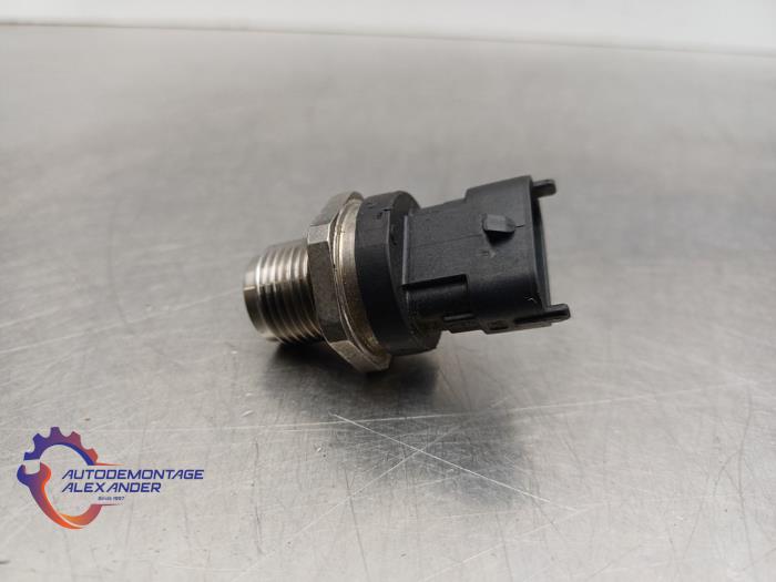 Gebruikte Brandstofdruk sensor Opel Zafira Tourer (P12) 2.0 CDTI 16V 130 Ecotec Prijs € 34,99 Inclusief btw aangeboden door Alexander Autodemontage