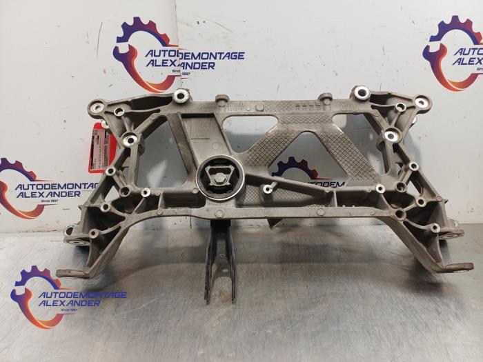 Gebruikte Subframe Volkswagen Passat Variant (3G5) 2.0 TDI 16V 190 4Motion Prijs € 83,00 Margeregeling aangeboden door Alexander Autodemontage