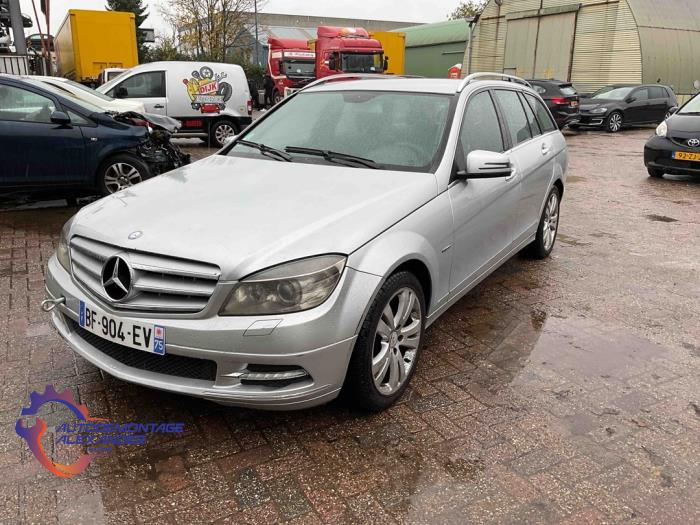 Gebruikte Roetfilter Mercedes C Estate (S204) 2.2 C-200 CDI 16V BlueEFFICIENCY Prijs € 544,50 Inclusief btw aangeboden door Alexander Autodemontage