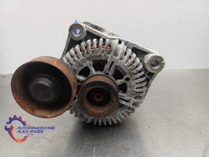 Gebruikte Dynamo BMW 5 serie Touring (E61) 525d 24V Prijs € 180,00 Margeregeling aangeboden door Alexander Autodemontage