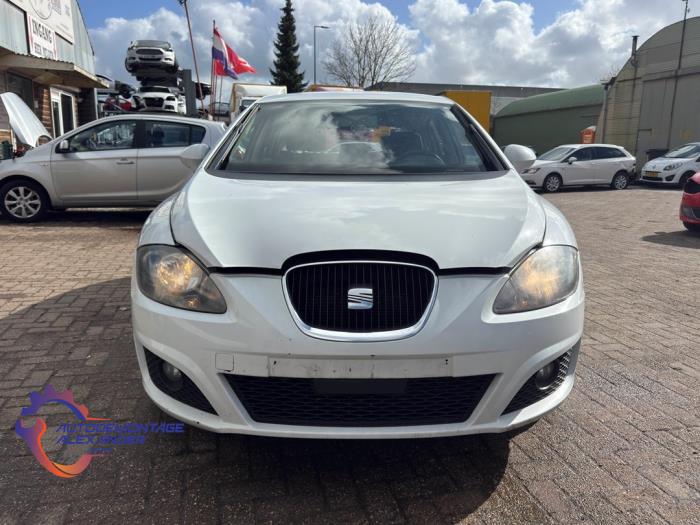 Radiateur Seat Leon (1P1), 2005 / 2013 1.6 TDI 16V 90, Hatchback, 4Dr, Diesel, 1.598cc, 66kW (90pk), FWD, CAYB, 2010-11 / 2012-12, 1P1 (Gebruikt)