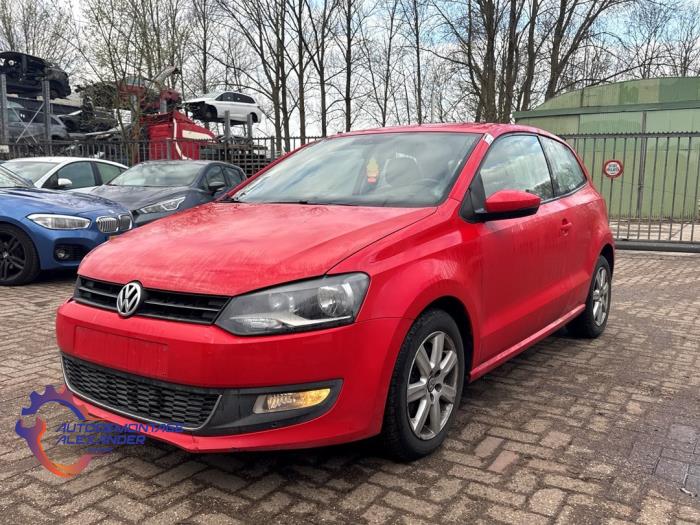 Radiateur Volkswagen Polo V (6R), 2009 / 2017 1.6 TDI 16V 105, Hatchback, Diesel, 1.598cc, 77kW (105pk), FWD, CAYC; CLNA, 2009-06 / 2015-08 (Gebruikt)