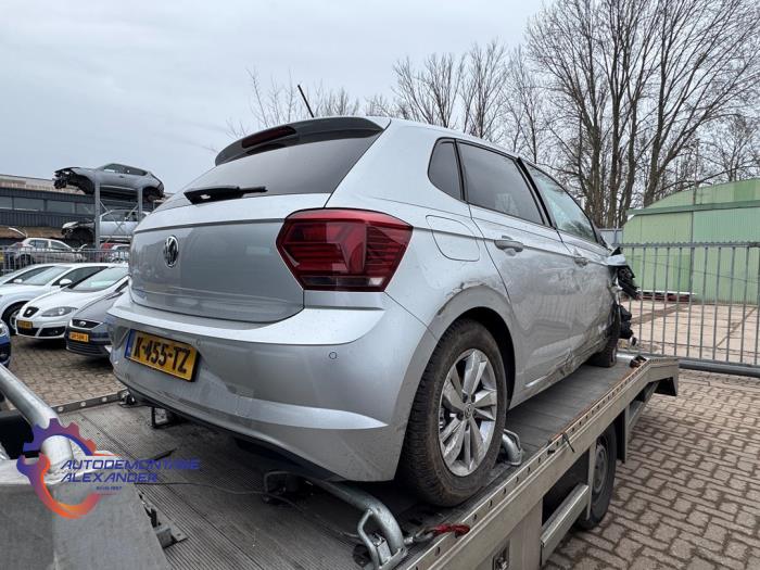 Gebruikte Uitlaat Einddemper Volkswagen Polo VI (AW1) 1.0 TSI 12V BlueMotion Prijs € 75,00 Inclusief btw aangeboden door Alexander Autodemontage
