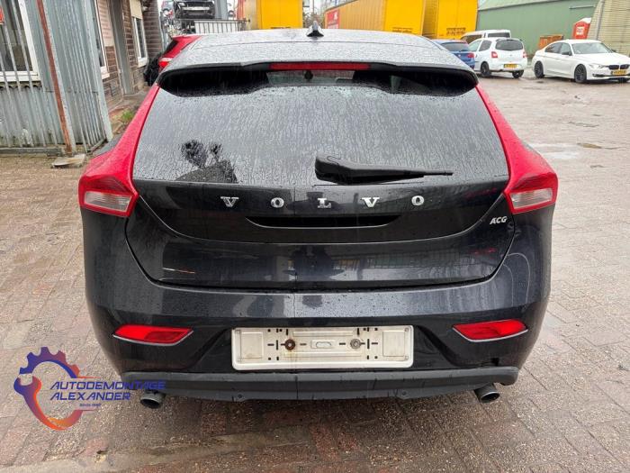 Gebruikte Uitlaat Einddemper Volvo V40 (MV) 1.6 T2 GTDi 16V Prijs € 250,00 Margeregeling aangeboden door Alexander Autodemontage