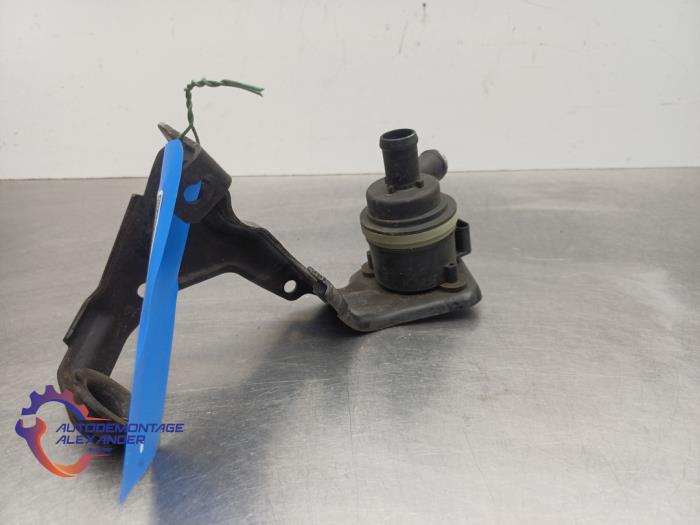 Gebruikte Waterpomp Volkswagen Jetta IV (162/16A) 1.4 TSI Hybrid 16V Prijs € 49,99 Inclusief btw aangeboden door Alexander Autodemontage