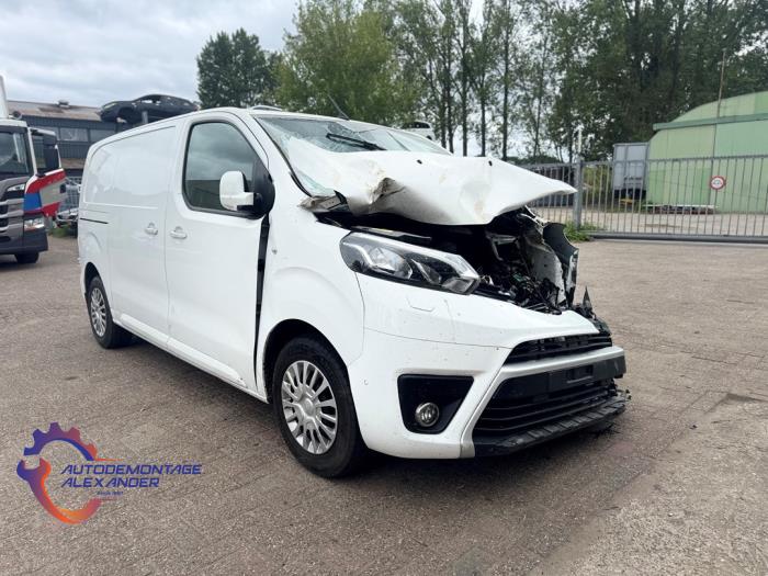 Gebruikte Steekas rechts-voor Toyota ProAce 2.0 D-4D 140 16V Prijs € 250,00 Inclusief btw aangeboden door Alexander Autodemontage