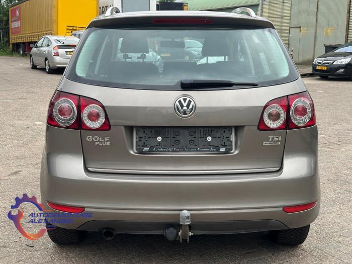 Gebruikte Uitlaat Einddemper Volkswagen Golf Plus (5M1/1KP) 1.2 TSI BlueMOTION Prijs € 150,00 Margeregeling aangeboden door Alexander Autodemontage