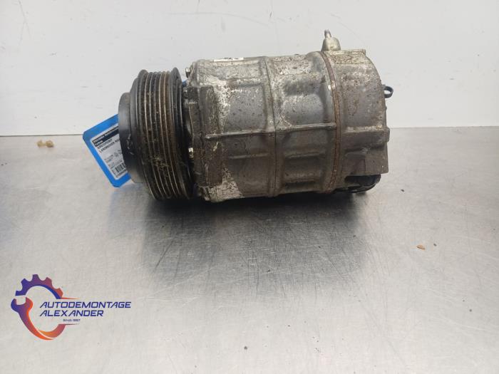 Gebruikte Pomp Airco Landrover Range Rover IV (LG) 4.4 SDV8 32V Prijs € 150,00 Margeregeling aangeboden door Alexander Autodemontage