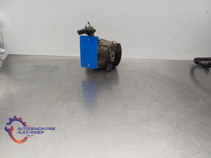 Gebruikte Pomp Servo Landrover Range Rover IV (LG) 4.4 SDV8 32V Prijs € 800,00 Margeregeling aangeboden door Alexander Autodemontage