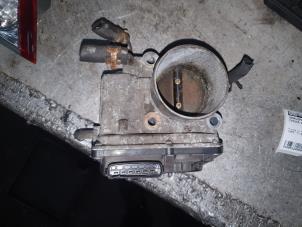 Gebruikte Gasklephuis Toyota Avensis Verso (M20) 2.0 16V VVT-i D-4 Prijs € 75,00 Margeregeling aangeboden door Autodemontage Atlas-Car B.V.