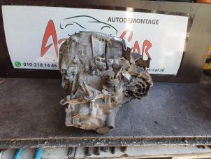 Gebruikte Versnellingsbak Renault Megane II (BM/CM) 2.0 16V Turbo Prijs € 300,00 Margeregeling aangeboden door Autodemontage Atlas-Car B.V.