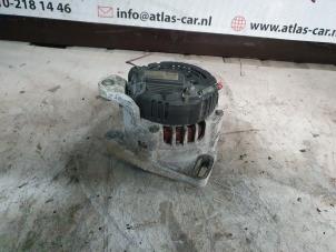 Gebruikte Dynamo Renault Clio II (BB/CB) 1.2 16V Prijs € 40,00 Margeregeling aangeboden door Autodemontage Atlas-Car B.V.