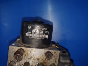 Gebruikte ABS Pomp Ssang Yong Rexton 2.7 Xdi RX/RJ 270 16V Prijs op aanvraag aangeboden door Autodemontage Atlas-Car B.V.