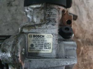 Gebruikte Dieselpomp Volkswagen Transporter T5 2.0 TDI DRF Prijs € 225,00 Margeregeling aangeboden door Autodemontage Atlas-Car B.V.