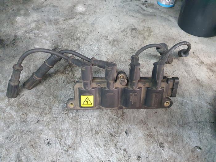 Gebruikte Bobine Ford KA Prijs € 30,00 Margeregeling aangeboden door Autodemontage Atlas-Car B.V.