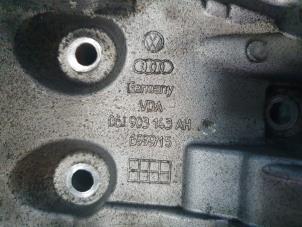 Gebruikte Oliefilterhuis Volkswagen Eos (1F7/F8) Prijs op aanvraag aangeboden door Autodemontage Atlas-Car B.V.