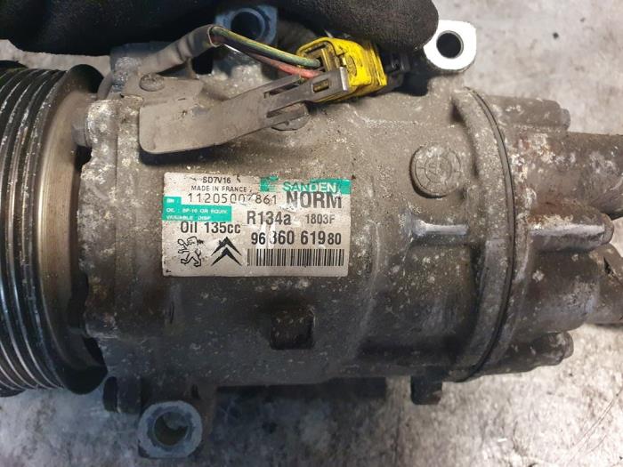 Gebruikte Aircopomp Citroen C8 (EA/EB) 2.0 HDiF 16V Prijs op aanvraag aangeboden door Autodemontage Atlas-Car B.V.
