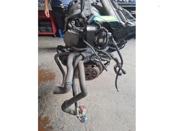 Motor van een MINI Mini (R56) 1.6 16V One 2012